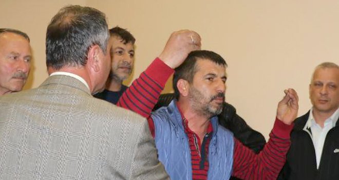 Samsun Büyükşehir Belediye Meclisi’nde protesto