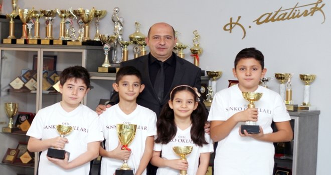 SANKO OKULLARI ÖĞRENCİLERİNİN SATRANÇ BAŞARISI