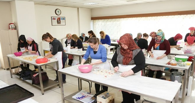 ŞEHİTKAMİL BELEDİYESİ PASTACILIK KURSUNA YOĞUN İLGİ