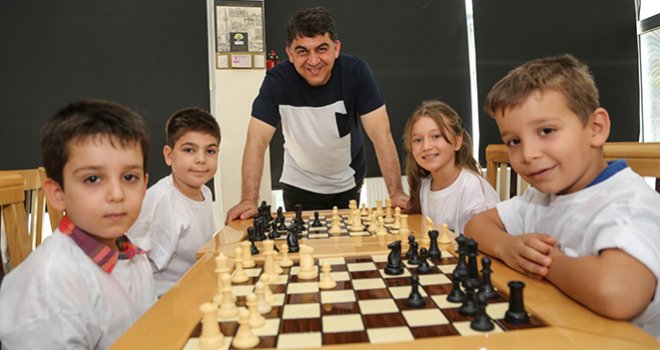 Şehitkamil Satranç Merkezi Başarı Ve Yeteneği Buluşturuyor