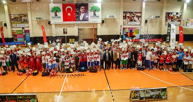 Şehitkamil'in finalinde Ay-Yıldızlı coşku