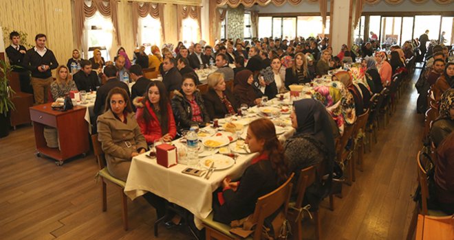 ŞEHİTKAMİLLİ ÖĞRETMENLER, KAHVALTIDA BULUŞTU