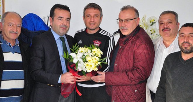 TARAFTARLAR DERNEĞİNDEN ANTREMANDA BAKLAVALI ZİYARET