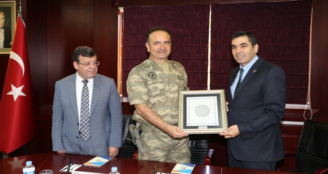 Tugay Komutanı Ali Ekiyor'dan GTO'ya ziyaret