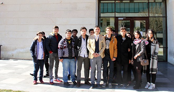 Üniversite adayları HKÜ kampüsünde