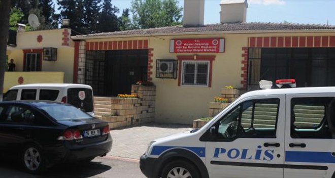 Üzerine televizyon devrilen küçük Hasan öldü