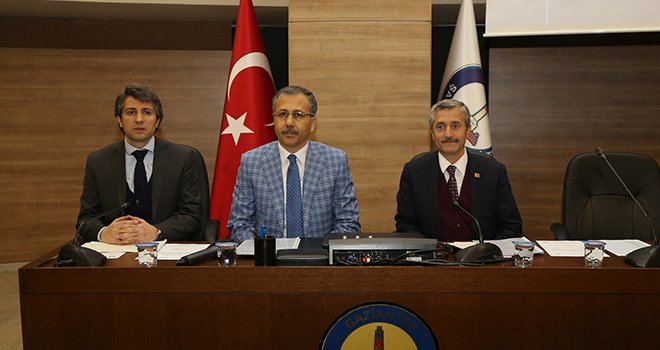 Vali Yerlikaya Meclis toplantısına katıldı: Eğitim görüşüldü...