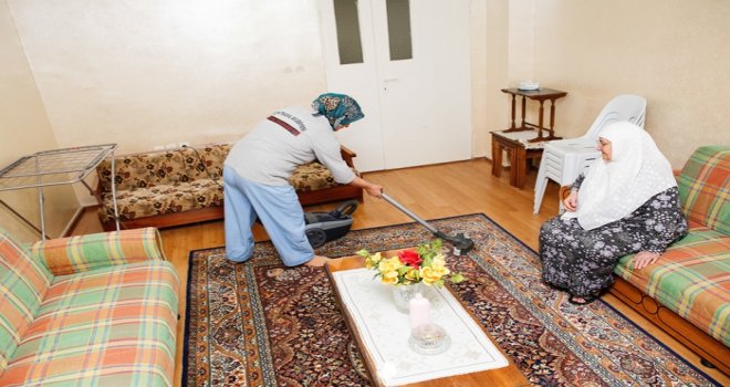 Vefa Hizmeti yüz güldürmeyi sürdürüyor