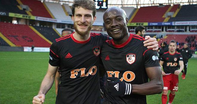 Webo girdi heyecan geldi