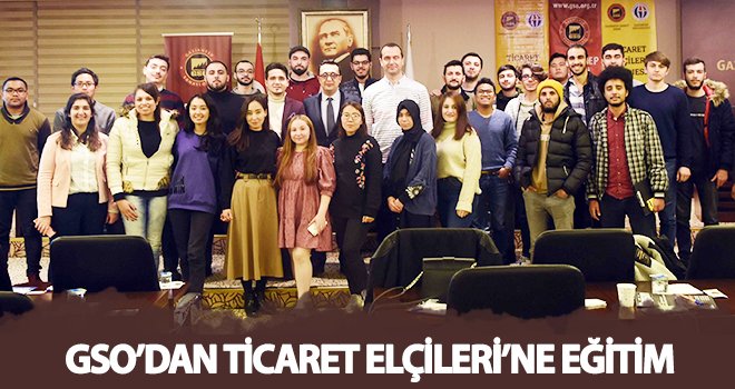 Yabancı uyruklu öğrencilerle, işletme sahipleri bir arada
