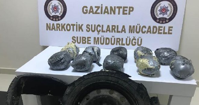 Yedek lastikte 10 kilo 700 gram uyuşturucu bulundu