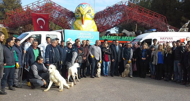 Yerel Hayvan Koruma Görevlileri kimliklerini aldı