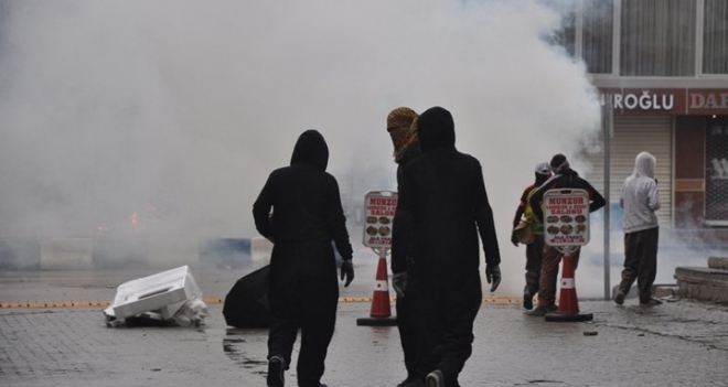 Yüksekova FEM dershanesine saldırı