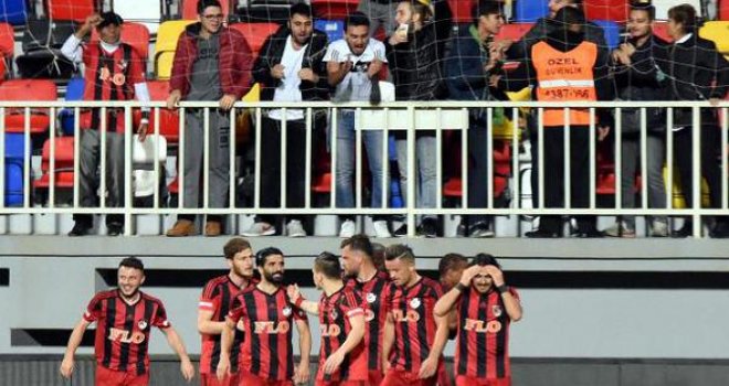 Gazişehir Gaziantepspor ilk Deplasman galibiyetini 2 golle aldı...
