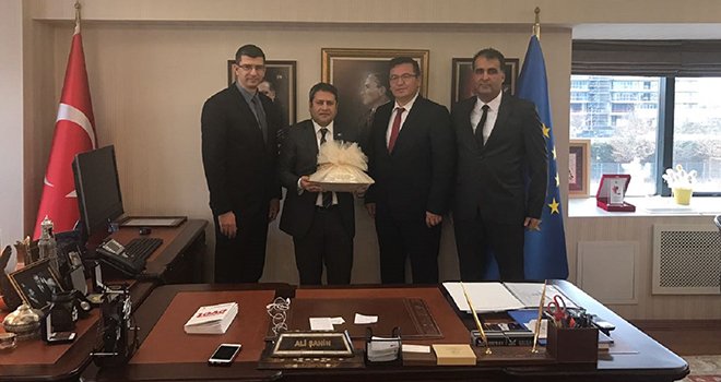  GKV’li Yöneticiler AB Bakan Yardımcısı Ali Şahin’i ziyaret etti