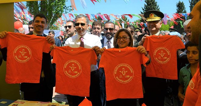  23 Nisan şenliklerinde akılcı antibiyotik kullanımına dikkat çektiler