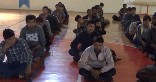  68 Afgan kaçak yakalandı