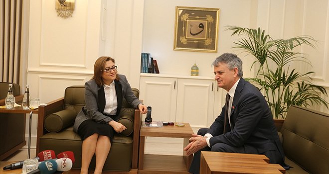 Ankara Büyükelçisi Cooter'den Şahin'e ziyaret