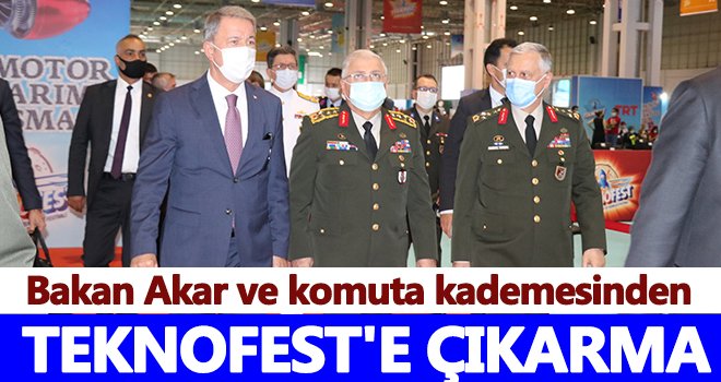  Bakan Akar ve komuta kademesinden Teknofest'e çıkarma