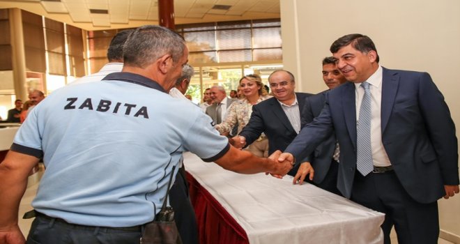  BAŞKAN FADILOĞLU PERSONELİYLE BAYRAMLAŞTI