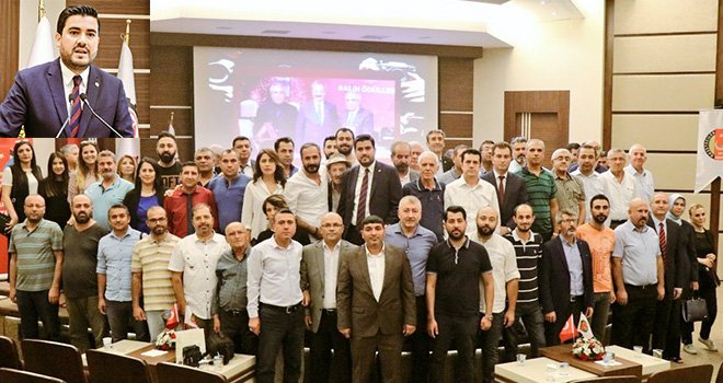 Gazetecilerden başarıya onay!