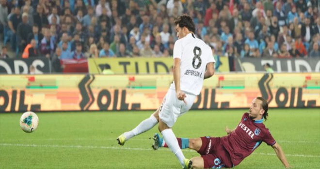  Gaziantep FK Trabzonda gol yağmuruna tutuldu: 4-1