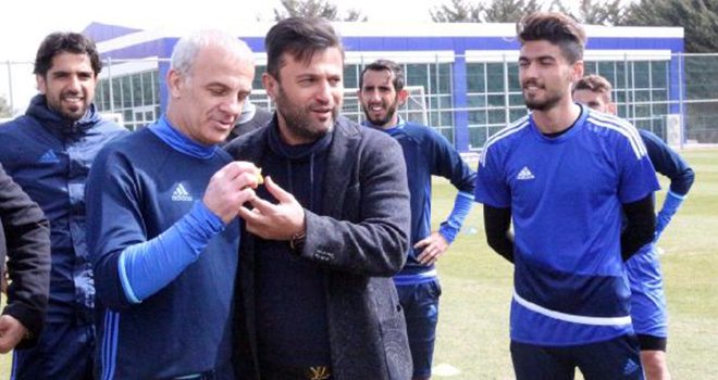  Gaziantepspor teknik direktörü Uygun'dan Oğuz Çetin'e ziyaret