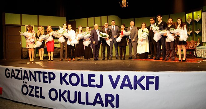 GKV Özel Liseleri Ocak adlı oyunla sahnede 