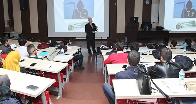  Prof. Dr. Cesur’dan Hekimlik Gözüyle Kader konferansı