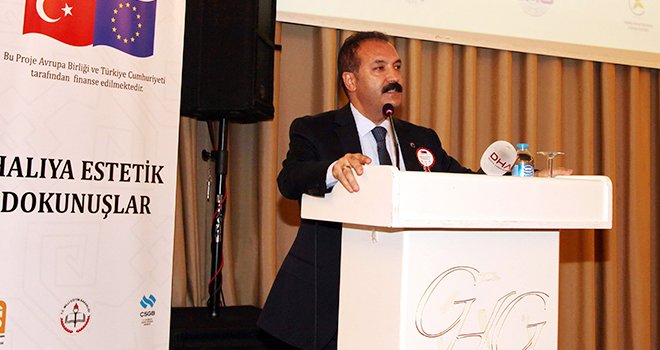 Gür: “Üniversiteler farkındalık oluşturmak için vardır”