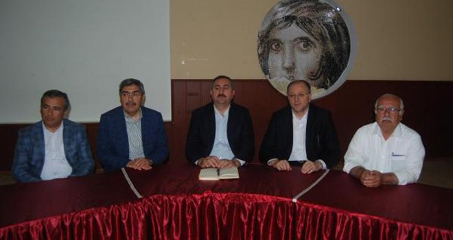  Seçimin galibi AK Parti'dir