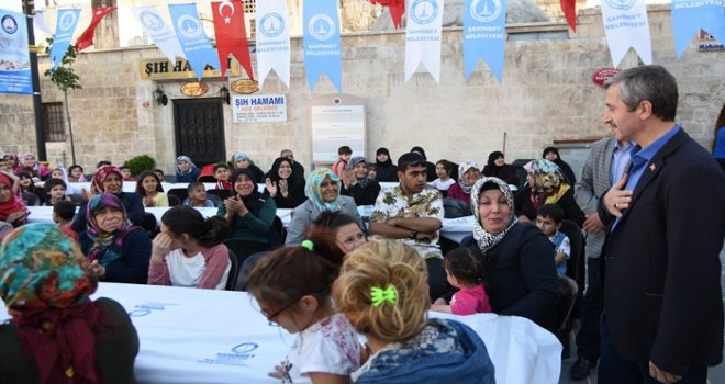 Şehreküstü Konakları’nda vatandaşlarla iftar