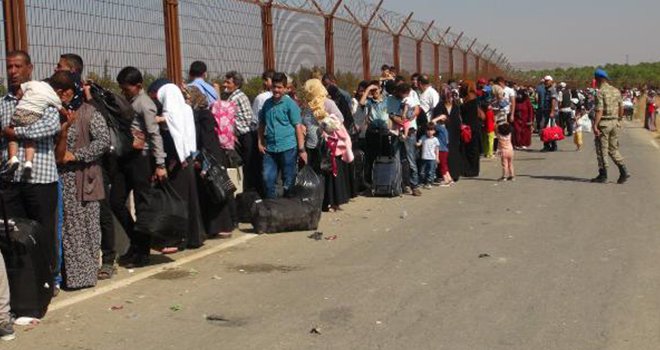  Sığınmacıların Suriye'ye 'bayram geçişi' sürüyor