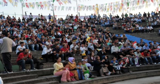 Hasip Kaplan: Antik Kentleri Bombalayan Zihniyetten Farkınız Ne?