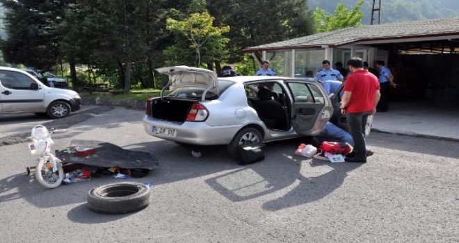 Otomobilde 1.5 Kilo Esrar Bulundu, Sürücü Gözaltına Alındı