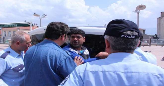 İşsizlik Bunalımına Girdi, İntihara Kalkıştı