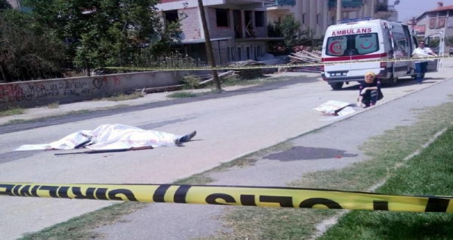 Cinnetin Nedeni Kızına Aldığı Elbisenin Etek Boyu