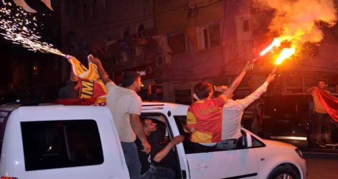 Cizrede Silahlı Kutlama