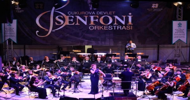 Zuhal Olcay Ve Çdsodan Muhteşem Kapanış Konseri