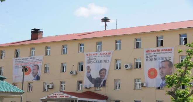 Yüksekovada Kepenkler Açılmadı