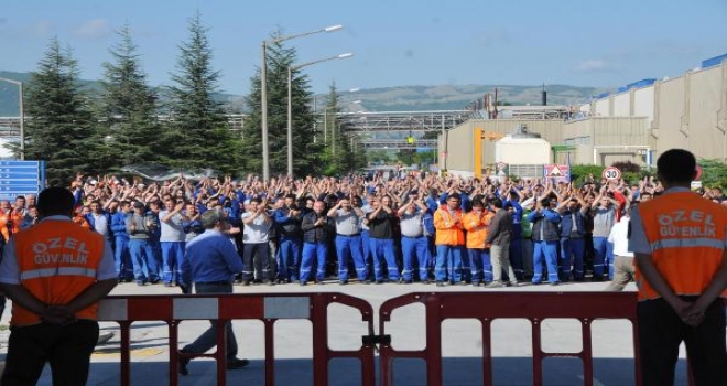 Ford Otosan İnönü Fabrikasında İşçilerin Eylemi Sürüyor