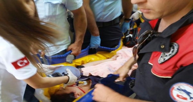 Anlaşmalı Boşanma Davası Açtığı Eşini Tabancayla Ağır Yaraladı