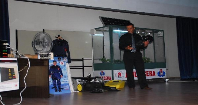 Engelliler İçin Uzaktan Kumandalı Elektrikli Süpürge Yaptı