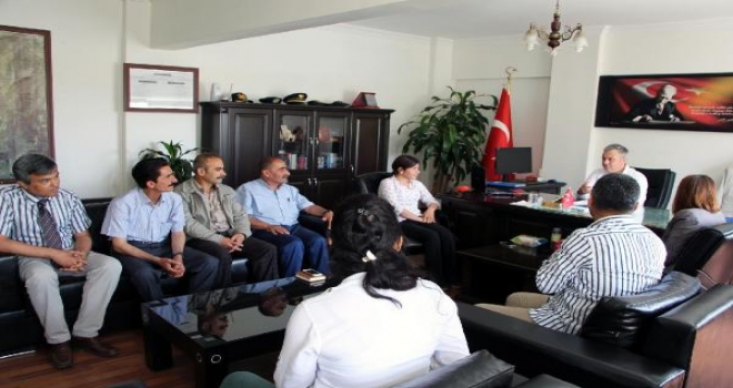 Hdp Şırnak Milletvekili Adayı İrmez, Silopi Emniyet Müdürlüğünü Ziyaret Etti