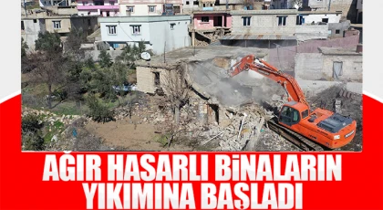 Şehitkamil’deki ağır hasarlı yapıların yıkımına başlandı