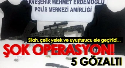 Silah, çelik yelek ve uyuşturucu ele geçirilen otomobildeki 5 kişiye gözaltı