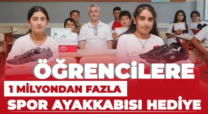 Öğrencilere 1 milyondan fazla spor ayakkabısı hediye