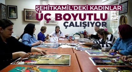 Ev kadınları boş zamanlarını rölyef yaparak değerlendiriyor