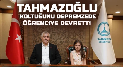 Tahmazoğlu koltuğunu depremzede öğrenciye devretti