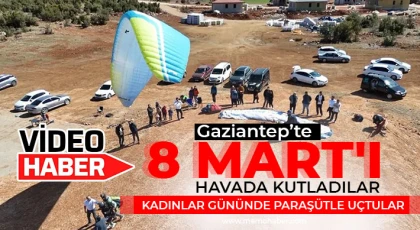 Kadınlar Gününde paraşütle uçtular